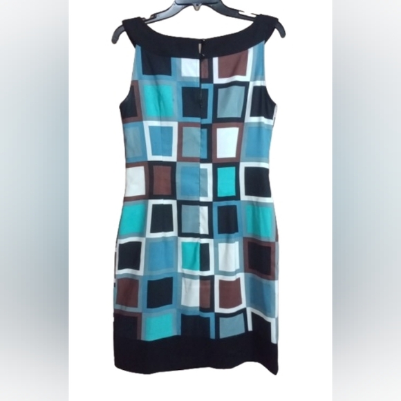 Connected Apparel Geometric Print Sleeveless Dress - Picture 2 of 6